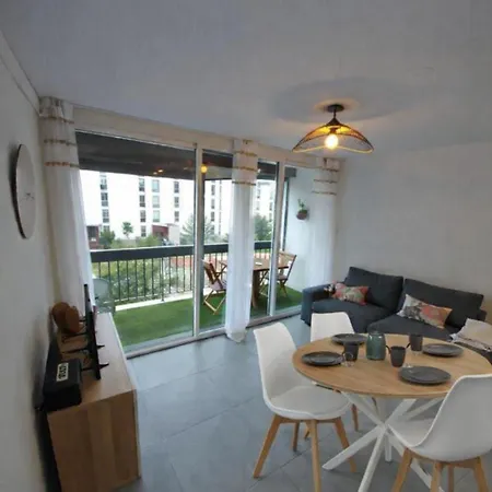 Blue Lagon-350m Plage-clim-parking Apartment